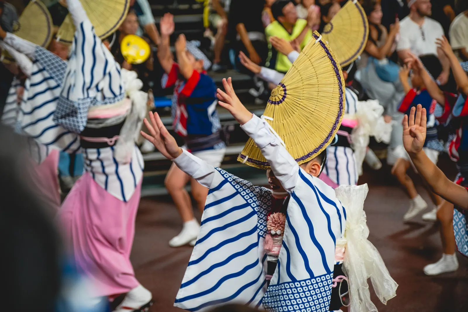 ちびっ子の踊り手さんも、、